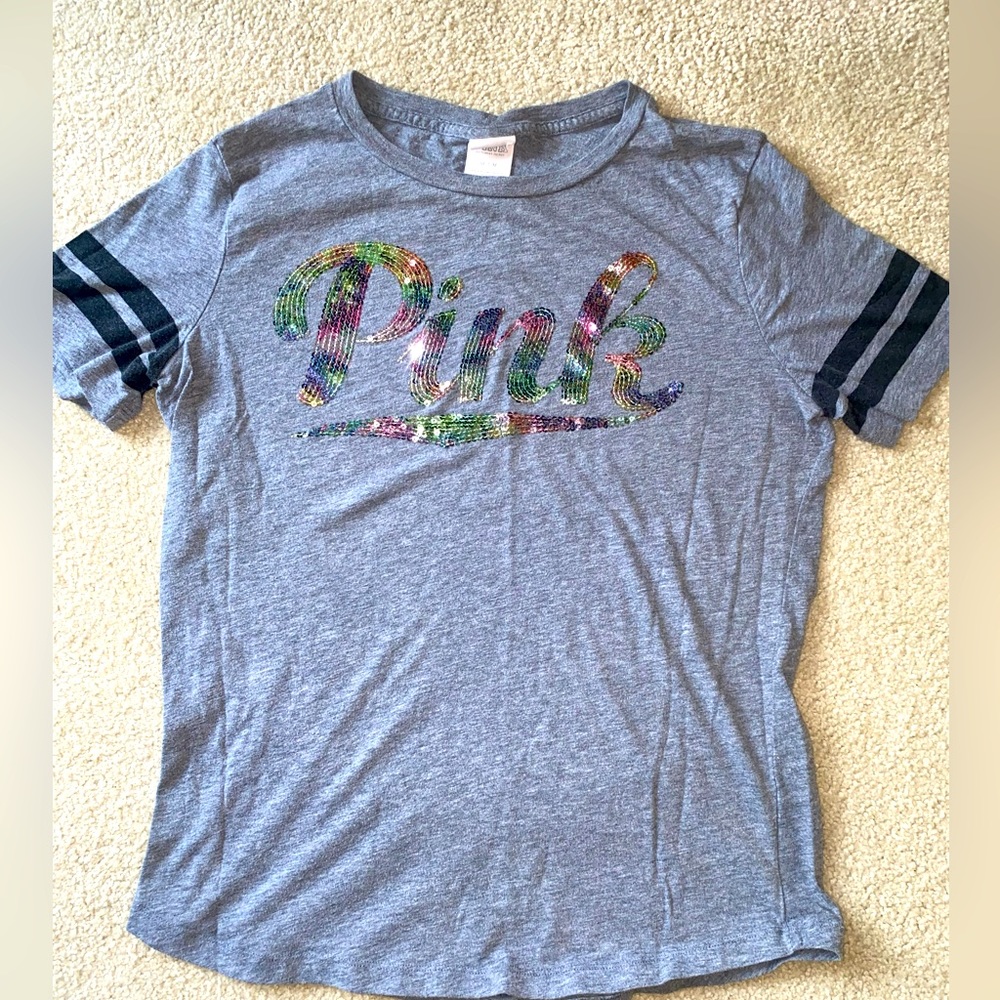Woman’s PINK tee